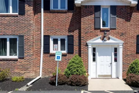 1061 Reserve Rd #5, West Seneca, NY 14224