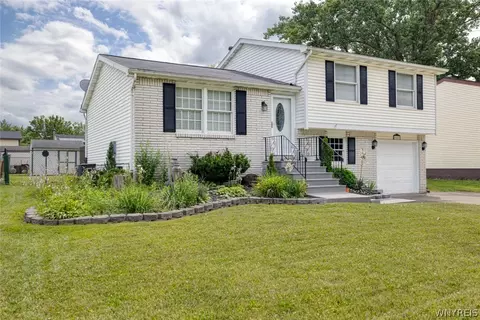 167 Losson Rd, Cheektowaga, NY 14227