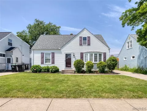 266 Pilgrim Rd, Tonawanda, NY 14150