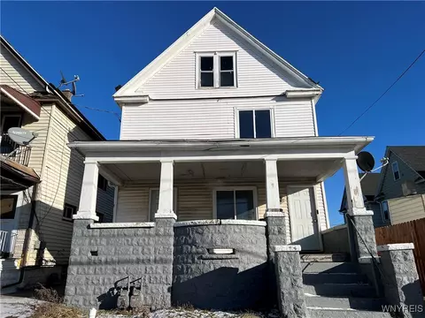 9 Longnecker St, Buffalo, NY 14206