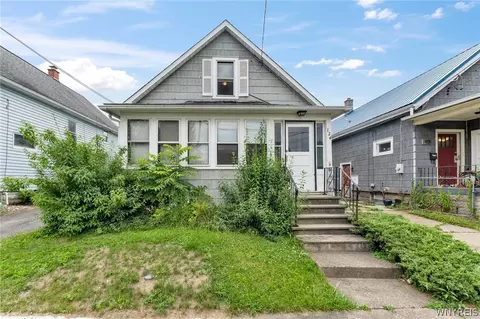 124 Highland Ave, Tonawanda, NY 14150