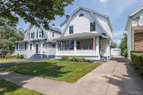 39 School St, Buffalo, NY 14217