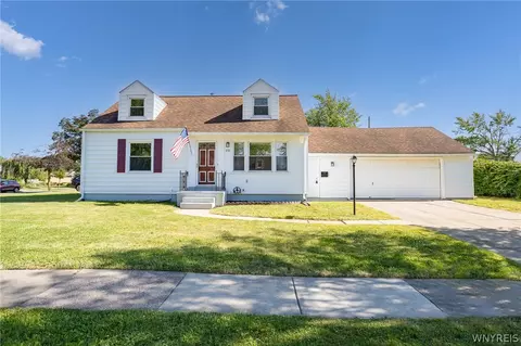 210 Blackstone Blvd, Tonawanda, NY 14150
