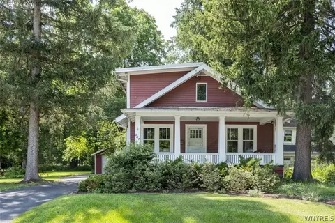 267 Center St, Aurora, NY 14052
