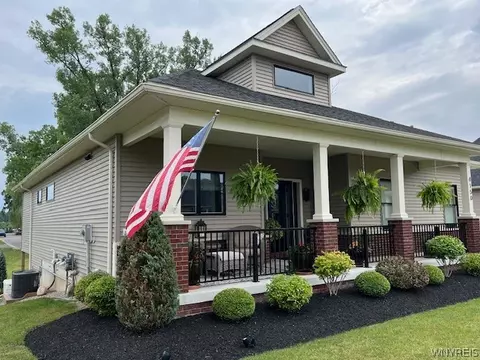 4150 Martingale Ct, Aurora, NY 14052