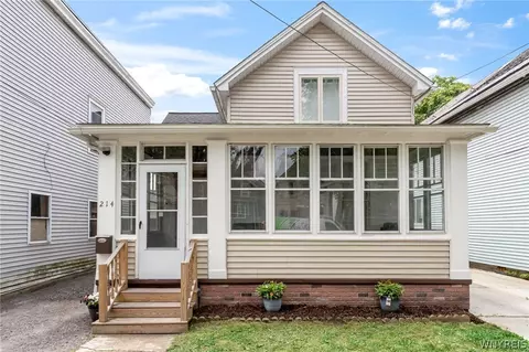 214 Dearborn St, Buffalo, NY 14207