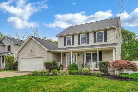 8247 3rd Ave, Niagara, NY 14304
