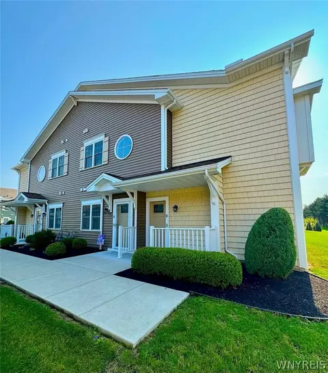 301 Northill Dr #E, Amherst, NY 14221