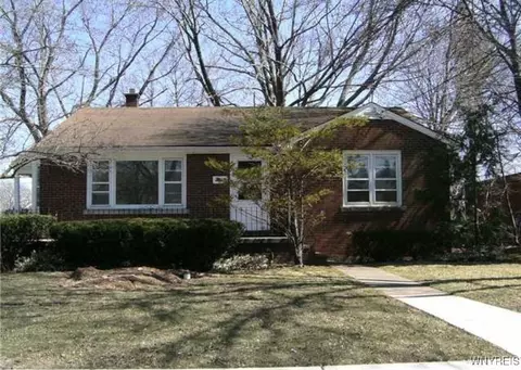 4719 Lewiston Rd, Niagara Falls, NY 14305