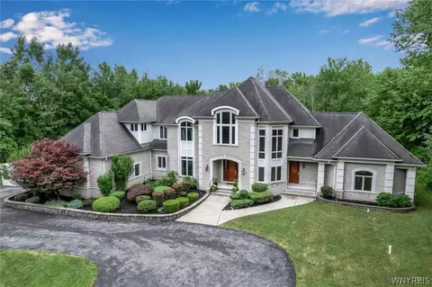 10377 Clarence Center Rd, Clarence, NY 14031