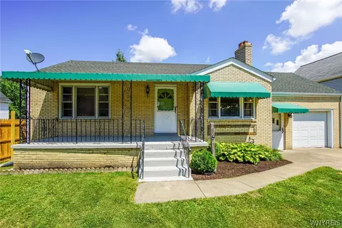 16 Gierlach St, Sloan, NY 14212