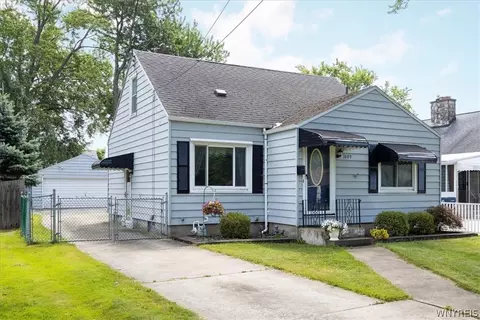 1009 Pasadena Ave, Niagara Falls, NY 14304