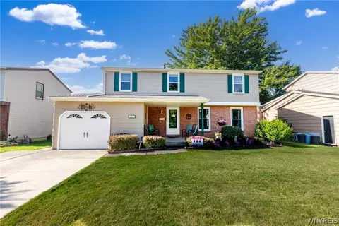 67 Jeffrey Dr, Amherst, NY 14228