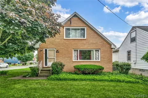 837 Mineral Springs Rd, West Seneca, NY 14224