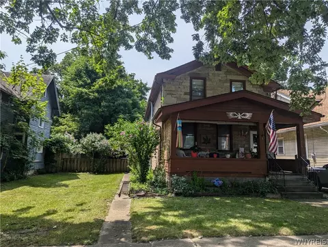 122 Gooding St, Lockport, NY 14094