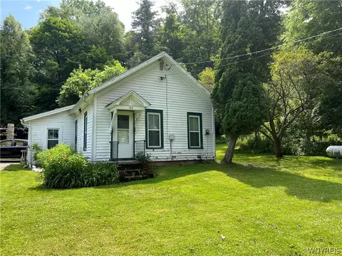 162 Glenwood Ave, Lockport, NY 14094