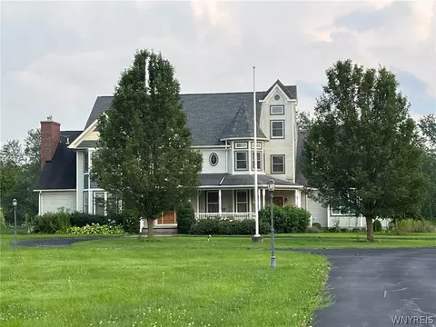 11411 Stolle Rd, East Aurora, NY 14052