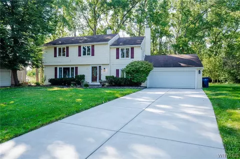 47 Doral Ct, East Amherst, NY 14051