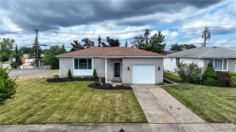 194 N Transit Hill Dr, Depew, NY 14043