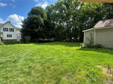 400 State St, Ridgeway, NY 14103 photo 6