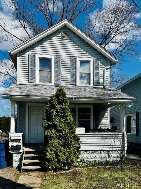 40 N Adam St, Lockport, NY 14094