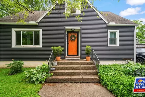271 Sycamore St, Aurora, NY 14052