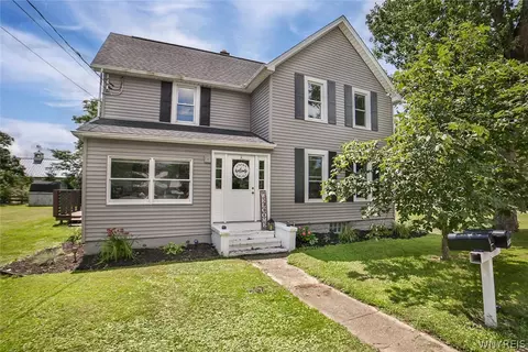 2544 Niagara Rd, Wheatfield, NY 14304