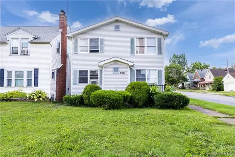 2901 Independence Ave, Niagara Falls, NY 14301