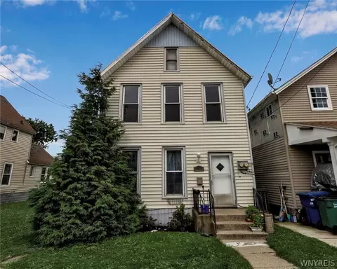 137 Vincennes St, Buffalo, NY 14204