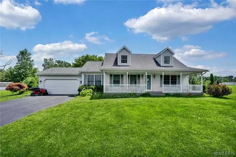 756 Akron Rd, Pembroke, NY 14036