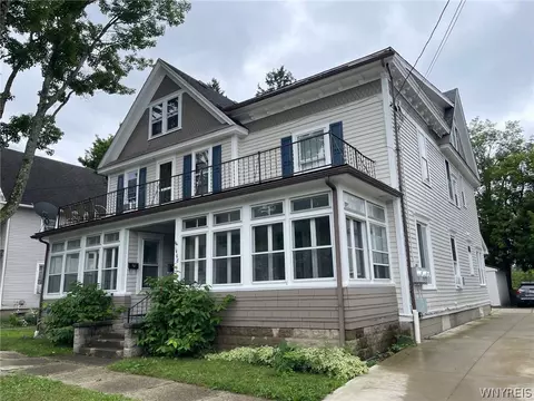 1466 Kellogg St, Alden, NY 14004