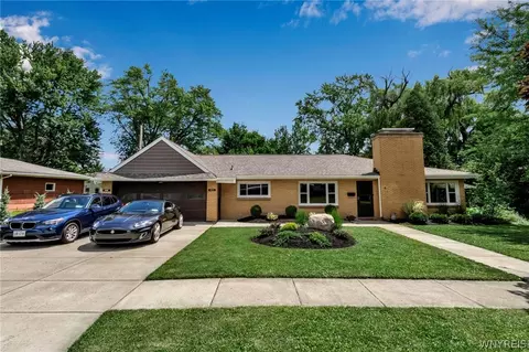 499 Darwin Dr, Cheektowaga, NY 14225
