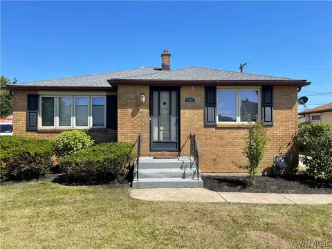 56 Nadine Dr, Cheektowaga, NY 14225