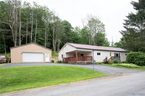 5346 Whig St, Salamanca, NY 14779