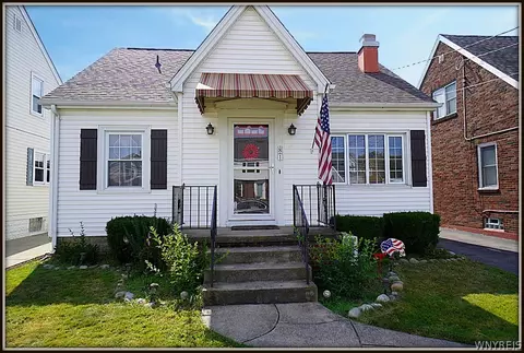 81 Brookside Dr, Buffalo, NY 14220