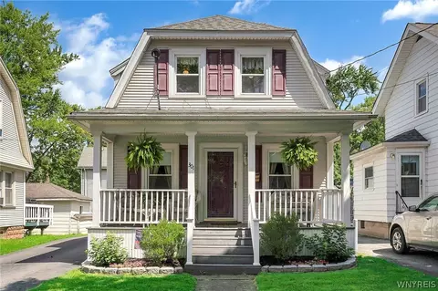 301 Willow St, Lockport, NY 14094