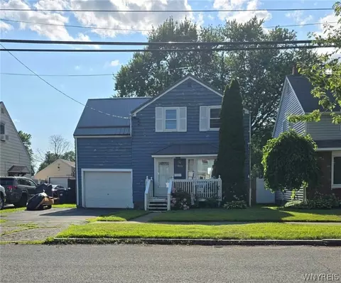 458 74th St, Niagara Falls, NY 14304