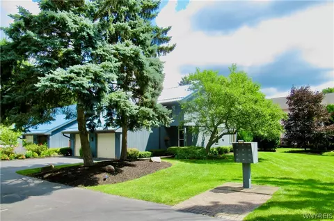714 Tuscarora St, Lewiston, NY 14092
