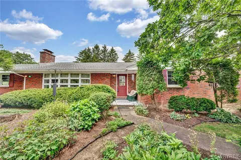 8595 Highland Dr, Eden, NY 14057