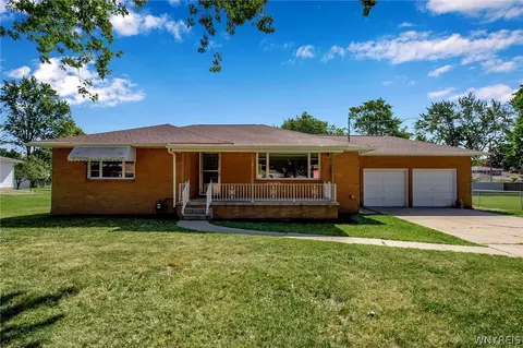 121 Northwood Ave, West Seneca, NY 14224
