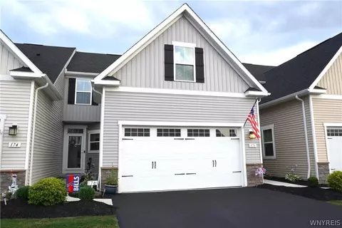 176 Slate Ln, Grand Island, NY 14072