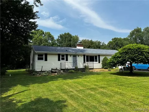 919 Elliott Dr, Lewiston, NY 14092