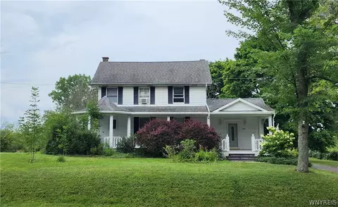643 Exchange St, Alden, NY 14004