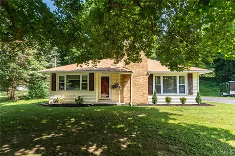 896 Scottsville Mumford Rd, Wheatland, NY 14546