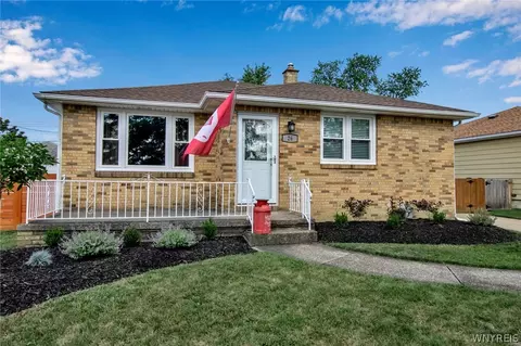 26 Laura Ct, Cheektowaga, NY 14227