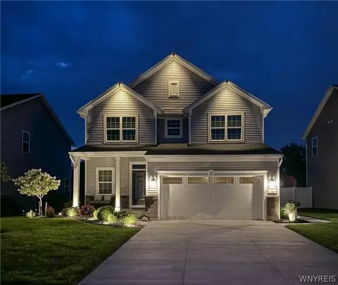 136 Lynette Ln, Amherst, NY 14228