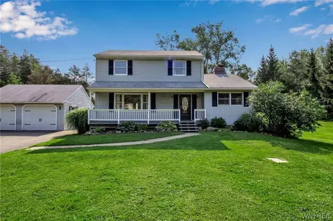 8891 Sunset Dr, Colden, NY 14033