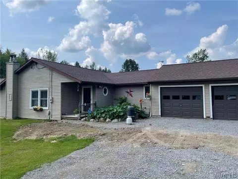 31 Deer Pond, Orangeville, NY 14569