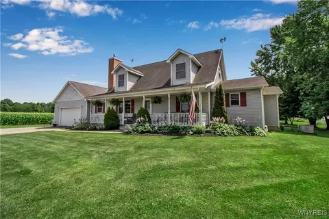 11379 Stage Rd, Newstead, NY 14001