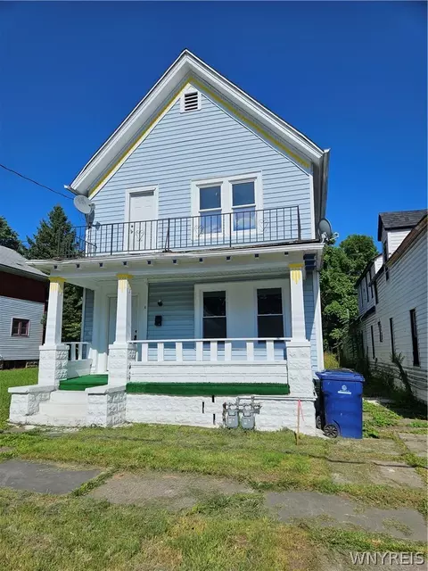41 Pershing Ave, Buffalo, NY 14211